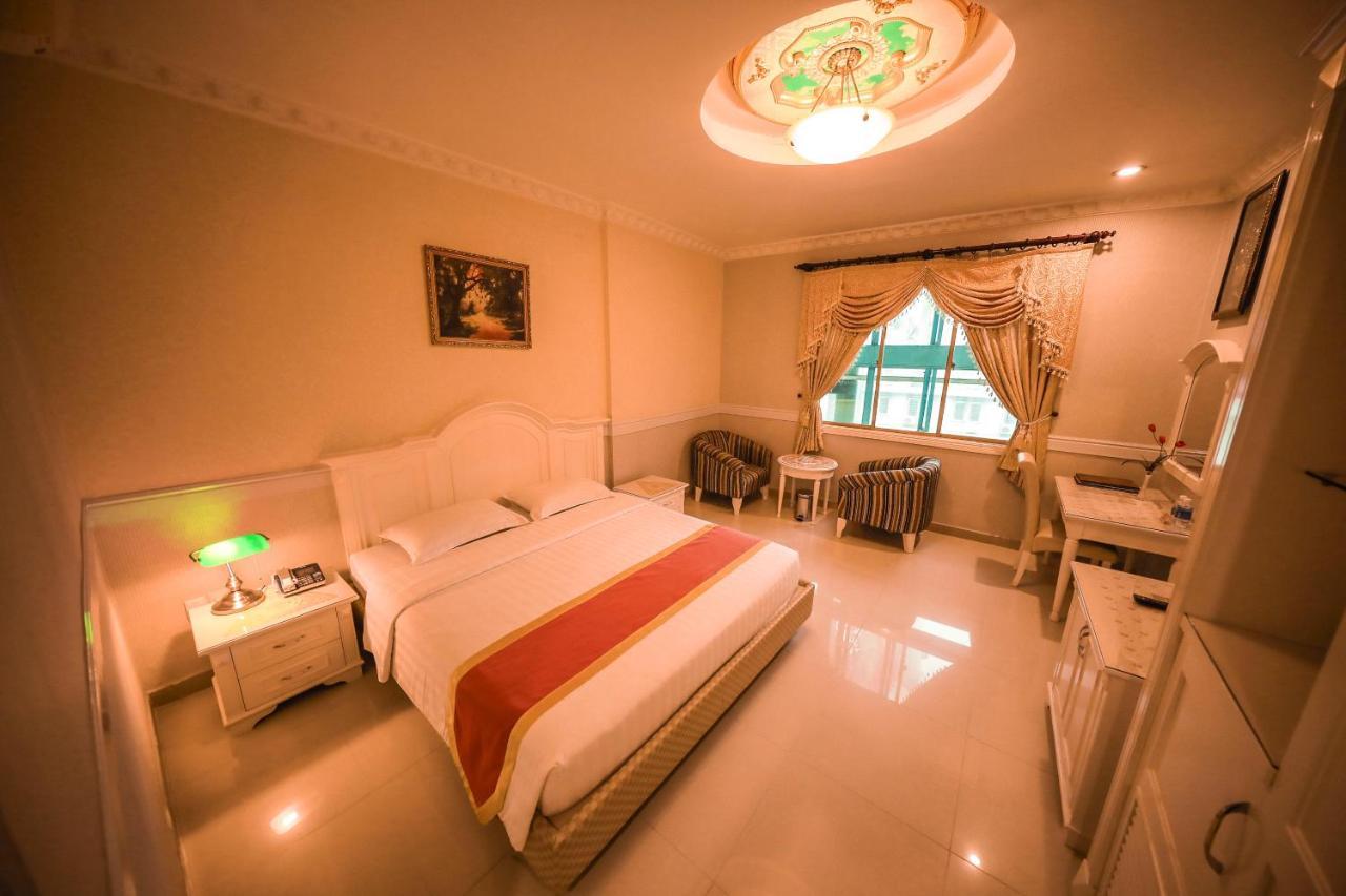 700 Fortune Hotel Ho Chi Minh City Bagian luar foto