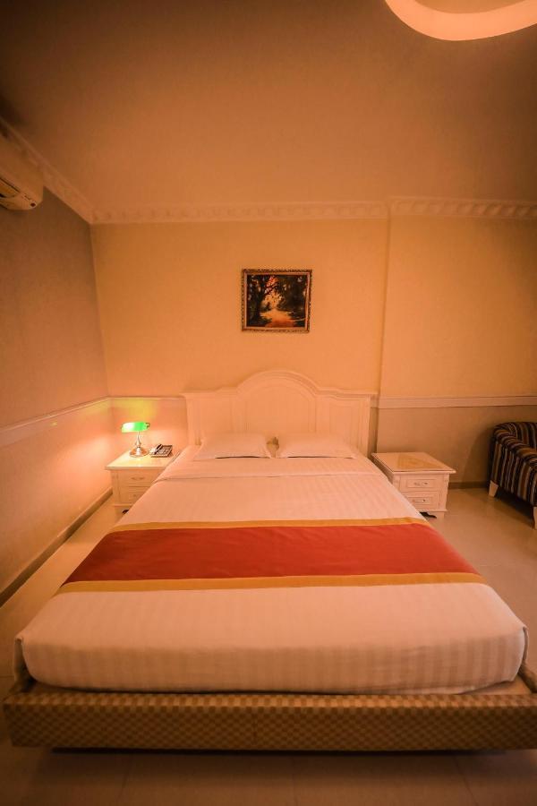 700 Fortune Hotel Ho Chi Minh City Bagian luar foto